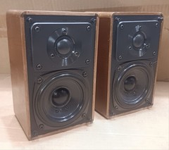 Vintage Realistic Minimus 7W Speakers Cat No 40-2039C Walnut Wood 8 Ohms 40W Max