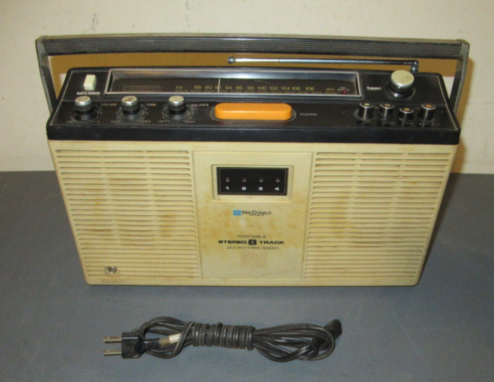 Vintage McDonald portable Stereo 8 track Am-Fm MPX Radio player WORKING
