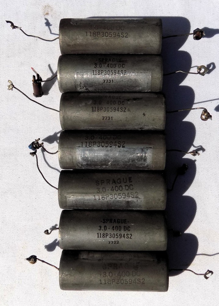Lot of 7pcs Sprague Oil Capacitors 3.0 mF 400 Vdc – 118P30594S2