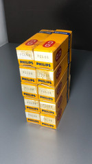 Lot of 6 Philips PCL86 Tubes – NOS – New in Original Boxes – Vintage