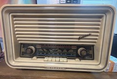 vinatge radio: sultan made in Germany (still works). I do not know much about it