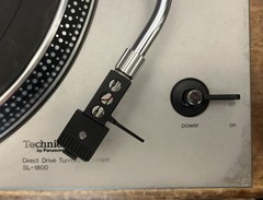 Classic Technics SL-1800 Manual Direct Drive Turntable From Late 1970’s!