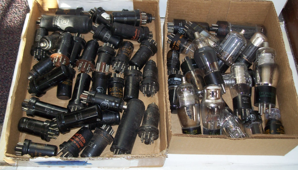 Lot (50+) tubes,USED,radio,amp,glass bottle,metal can,octal,antique,12A8,0Z4,+++