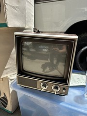 Panasonic Color Pilot CRT TV 10″ CT-1110D, Tested & Works, Woodgrain Detail