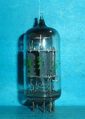 Sylvania 12AX7 ECC83 Tube Halo Getter Copper Grid Posts Tested
