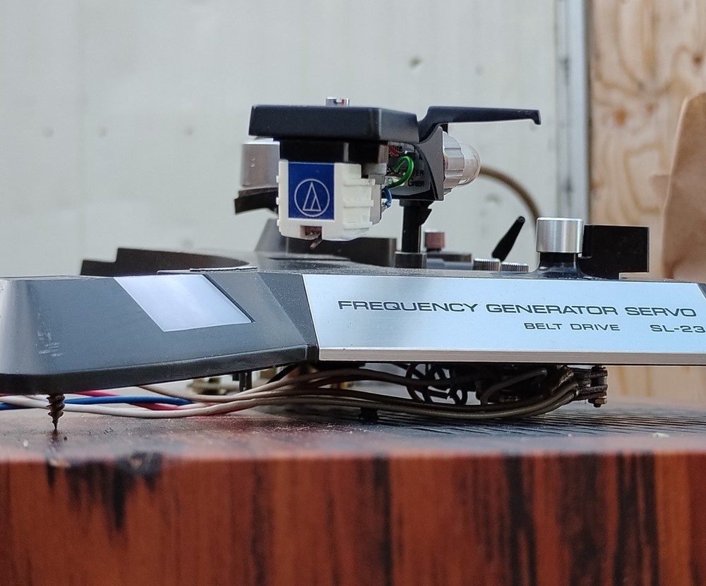 OEM Technics SL-23 Turntable tonearm. lift, perch , head shell and cartridge.