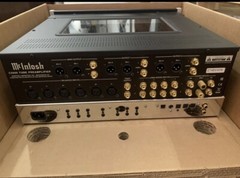 MCINTOSH LS360. MC2600 Amplifier. C712 Preamp. Extra C2600 Preamp New Open Box