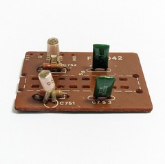 Sansui AU-7500 Integrated Amplifier Parts Loudness Board F-2042 Switch Remove