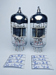 2 pcs NEW 6N1P-EV /6Н1П-ЕВ Voshod Tubes Same Date 04.1977 , Matched Pair