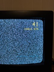 EXCELLENT VINTAGE SHARP MODEL 13VT-J100 TV/VCR COMBO, WORKS FOR GAMES, READ DESC