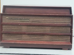 VINTAGE 50’S RCA VICTOR ORTHOPHONIC in HIGH FIDELITY RECORD PLAYER 6-HF-5 READ