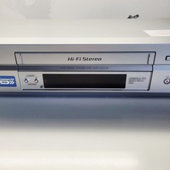Vintage 2004-2005 Sony SLV-N750 Hi-Fi Sterio VHS VCR *For Parts Or Repair*