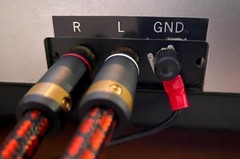 Male-to-Male Ground Wire for Turntables – Eliminate Static & Enhance Sound