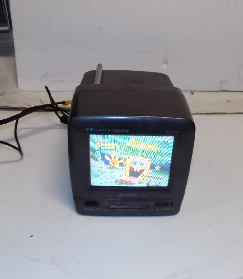 Action ACN-5503 5″ Color TV With RCA Inputs AM/FM Radio