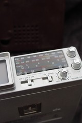 Emerson VR22 Portable CRT TV FM AM Radio 1985 Japan Leather Case Battery Pack