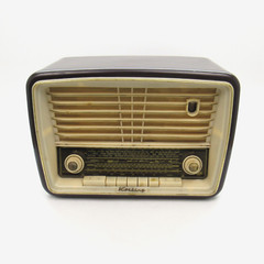 KORTING German AM FM SW 1960s Bakelite Tube Radio 3923W Powers On – READ