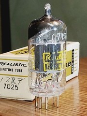 7025/12AX7 Gold Pin Matsushita NOS/NIB MaxiPreamp2/TV7 Tested (1)Tube Lot