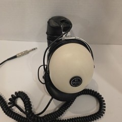 Vintage Pioneer SE-30A Stereo Headphones Japan White Over The Ear