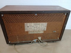 RCA Victor Superheterodyne Tube Radio – Model #3RC76 – PARTS OR REPAIR