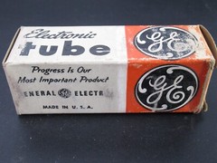 GENERAL ELECTRIC Electron Tube 12CA5, NEW (O HB)