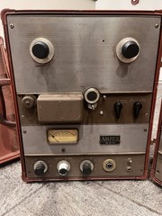 AMPEX MODEL 600 Reel-to-Reel Tape Recorder & Model 620 Speaker