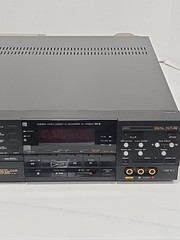 Sony Betamax SL-HF860D Video Cassette Recorder CIB w/ OEM Remote & Manual WORKS