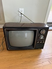 Vtg Tv Television 1970s 1980s Woodgrain Movie Gaming Prop Sears 562