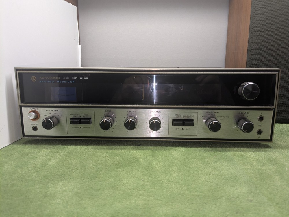 Kenwood KR-3130 – AM/FM Stereo Receiver- (PARTS ONLY)