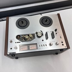 Akai GX- 4000D Reel to Reel Tape Deck Pre-owned Turns On No Spin For Parts
