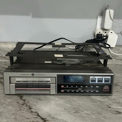 General Electric 7-4265A SpaceMaker Under Cabinet AM FM Radio & Cassette Player 