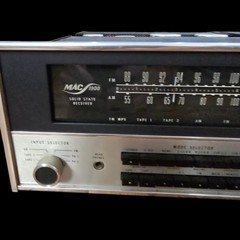 McIntosh MAC 1900 Solid State Stereo Receiver with Analog Tuner Dial working