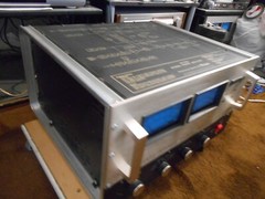 McIntosh M2500 500 RMS Watts Solid State Stereo Power Amplifier