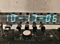 Nixie tube clock assembled vintage tube desk IV-18 Ice tube clock Adafruit VFD
