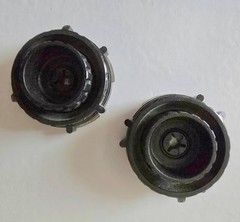 Akai GX 747, 646, 650, 635, 636, 630, 625, 620 10.5″ Reel Hub NAB Adapter Pair