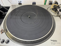 Vintage Technics SL-1800 Turntable