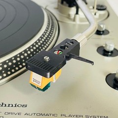Technics SL-1600 Turntable Record Player Japan