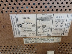 RCA Victor Superheterodyne Tube Radio – Model #3RC76 – PARTS OR REPAIR