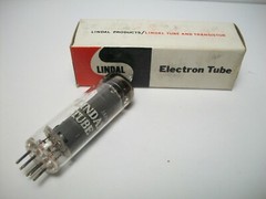 Vintage Lindal Electron Tube ~ Part# 6CU5 ~ Japan ~ NOS