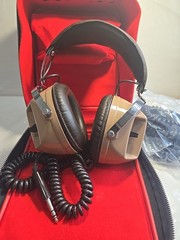 Vintage Midland Dynamic Stereo Headphones 21-339 Japan w/ Case