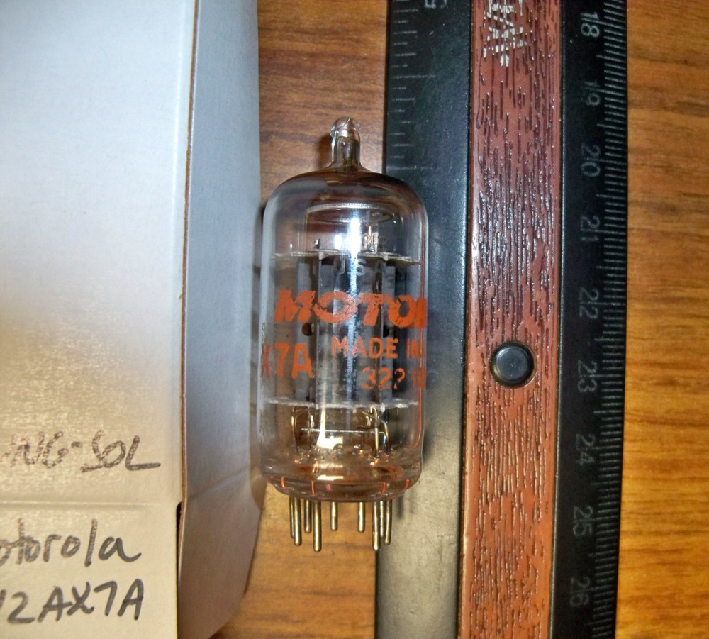Strong Motorola by TUNG-SOL Long Gray Plate Angled D Getter 12AX7 / ECC83 Tube