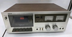 AKAI CS-703D 2 HEAD STEREO CASSETTE DECK