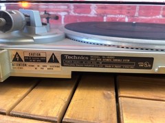 TECHNICS SL-Q350 Quartz Direct Drive Fully Automatic TURNTABLE Tested POWERS ON!