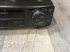 Sharp VC-H952U 4 Head Hi-Fi Stereo VHS VCR Player w/Cables/Tape-TESTED/Works