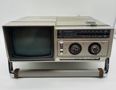 Samsung Model No BT-123AJ Vintage Portable Tv Am Fm Two Band Radio Combo – Read!