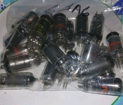 LOT OF 20 6BA6 PENTODE AMPLIFIER TUBES FOR RADIOS,UNCHECKED,AS FOUND,AS IS