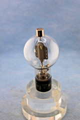 VINTAGE RCA CRC-808 ELECTRONIC TUBE