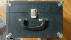 VINTAGE RECORD PLAYER MODEL 910 MADE BY HAMILTON ELECTRIC