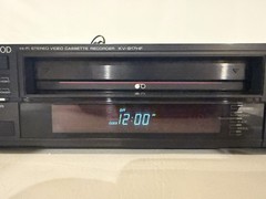 Kenwood KV-917HF Hi-Fi Stereo VCR Vintage VHS, Powers! Remote & Manual! *Repair*