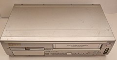 Emerson EWD2202 VHS DVD Combo Player No Remote Tested Works