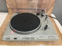 Technics SL-D3 Fully Automatic Direct-Drive Turntable – Made in Japan – DOA